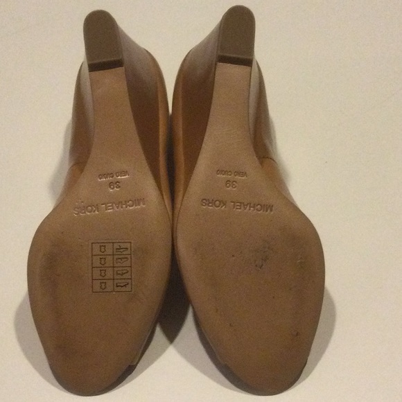 Michael Kors Leather Wedges - Picture 6 of 9